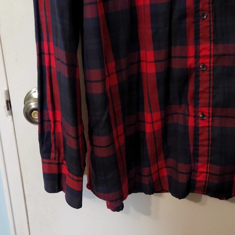 Men’s Simply Styled Red and Navy Plaid Button-Up Shirt - Picture 7 of 11
